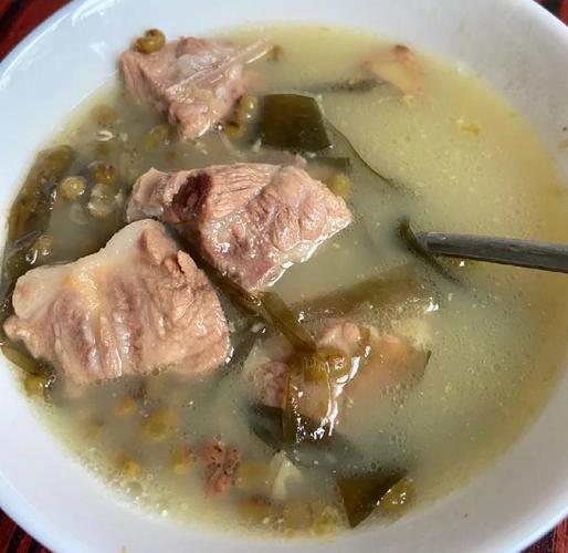 痛风能吃排骨绿豆汤吗