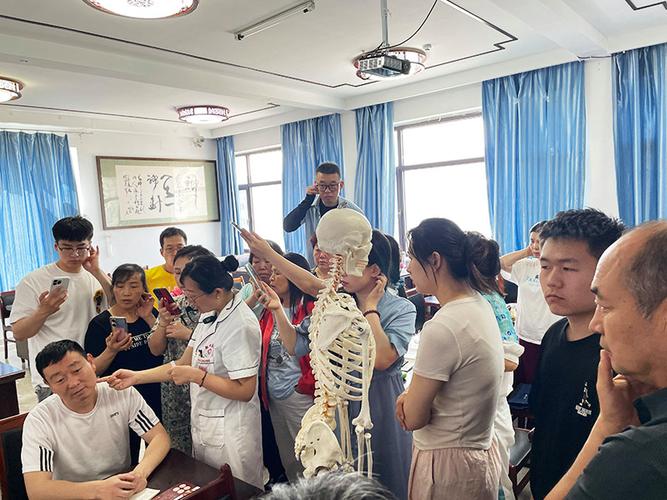 潍坊国际针灸按摩学校