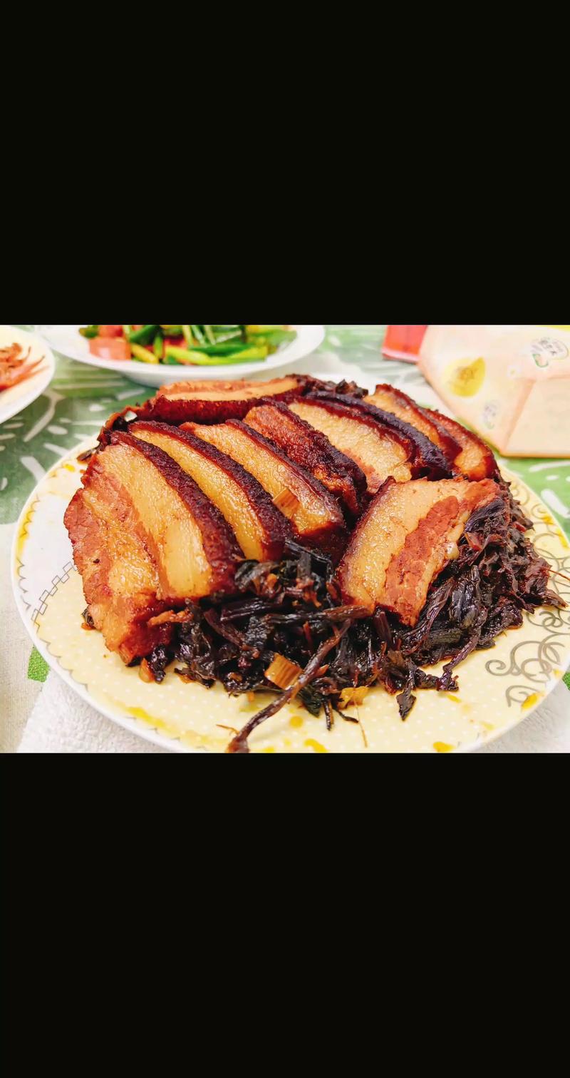 痛风可以吃梅菜扣肉么