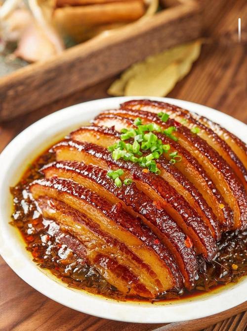 痛风可以吃梅菜扣肉么