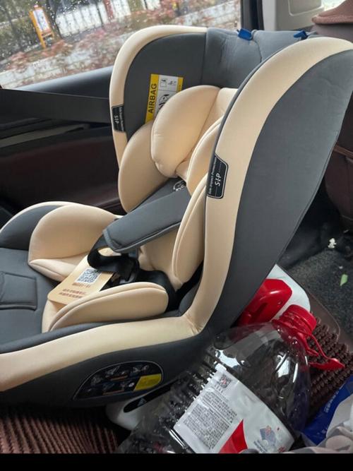 09福克斯 安全座椅