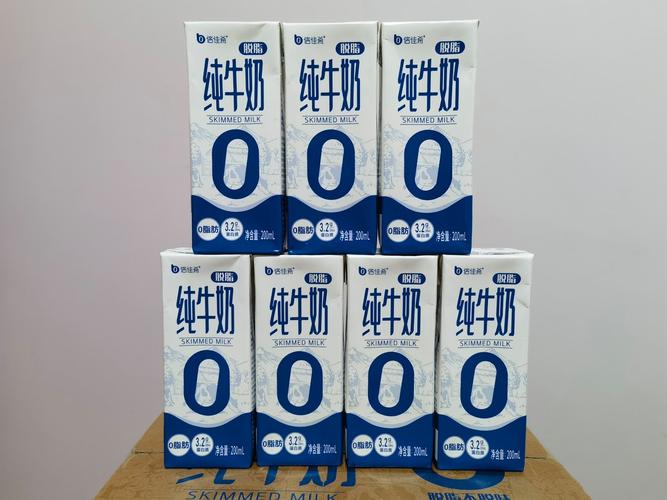 痛风可以吃脱脂牛奶吗