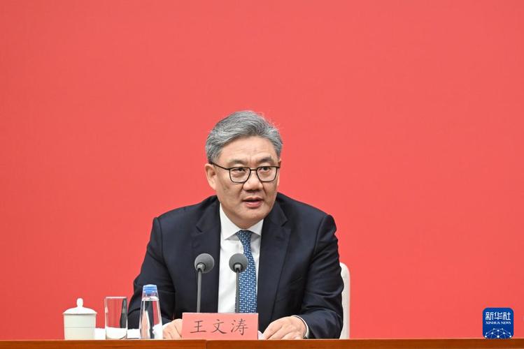 新华社报道:学习贯彻党的二十届四中全会精神｜入脑入心，见行见效—吉林、江西、云南、新疆生产建设兵团组织开展多种形式宣讲活动