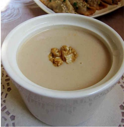 薏米桑枝核桃治疗痛风