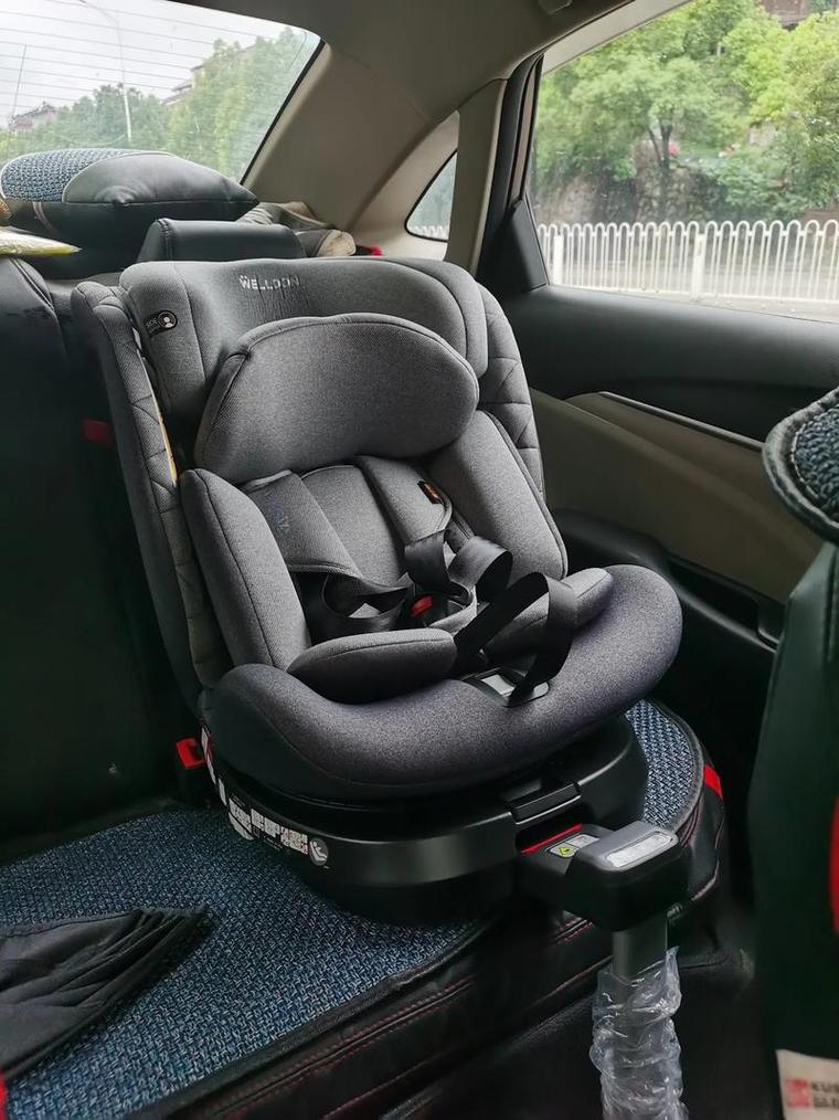 儿童汽车安全座椅测评