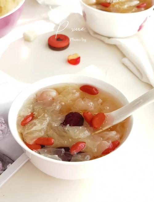 痛风能吃银耳红枣汤吗