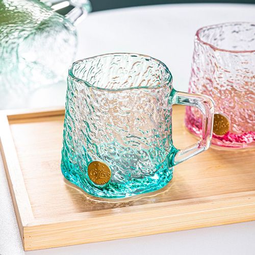 彩色玻璃杯喝水安全么