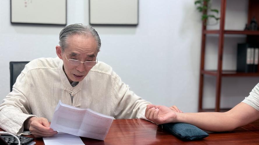 上海痛风专家找朱建福