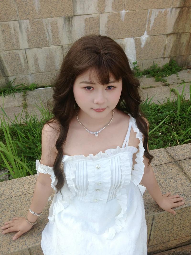 极度没有安全感的女生