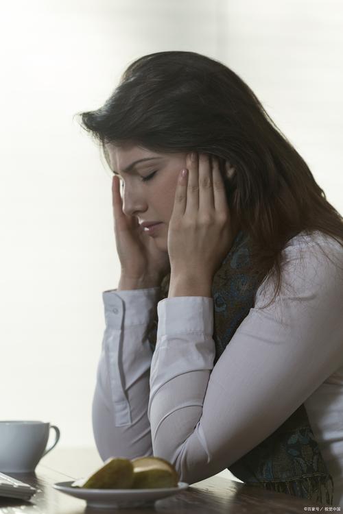 敏感缺乏安全感的女生