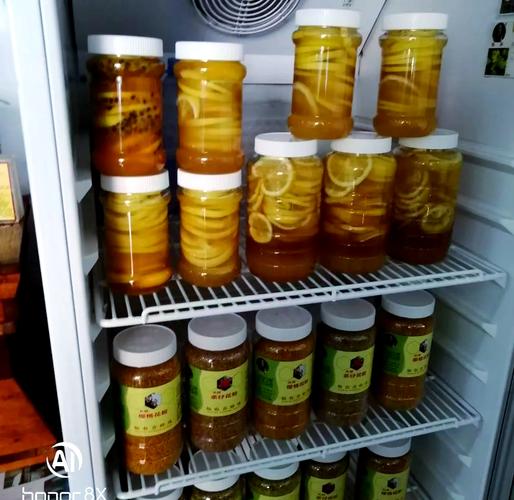 痛风能喝柠檬蜂蜜水吗