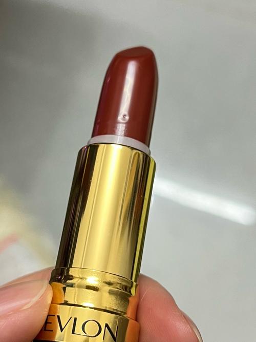 露华浓口红成分安全吗