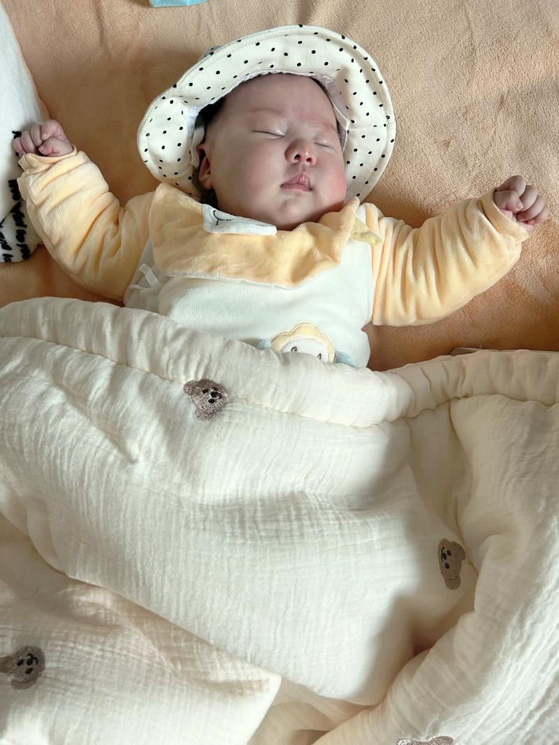 手握拳睡觉是没安全感