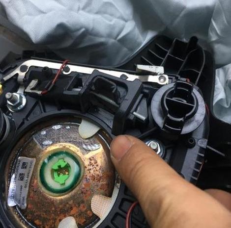 福克斯安全气囊怎么拆